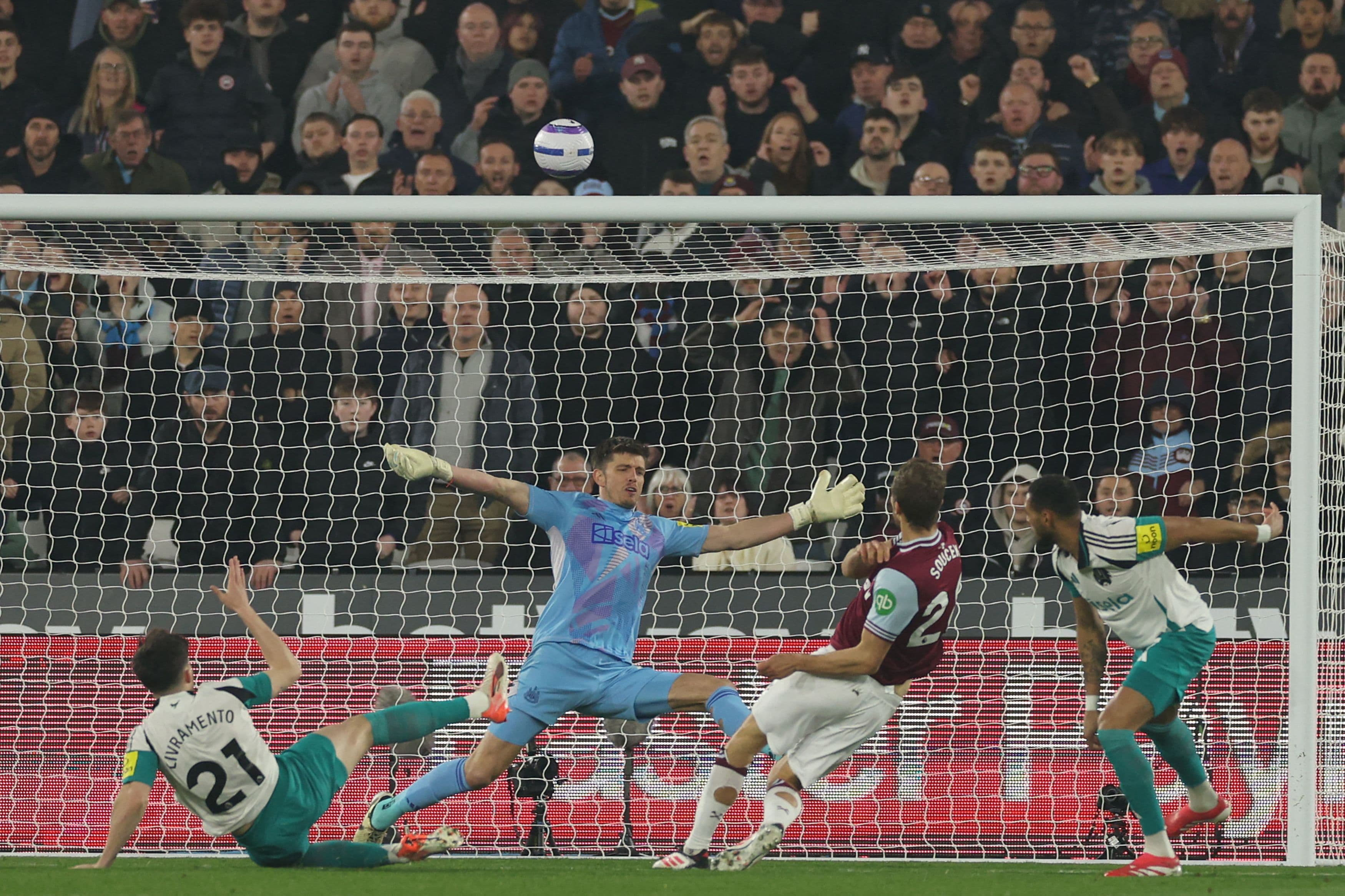 West Ham United's Czech midfielder Tomas Soucek