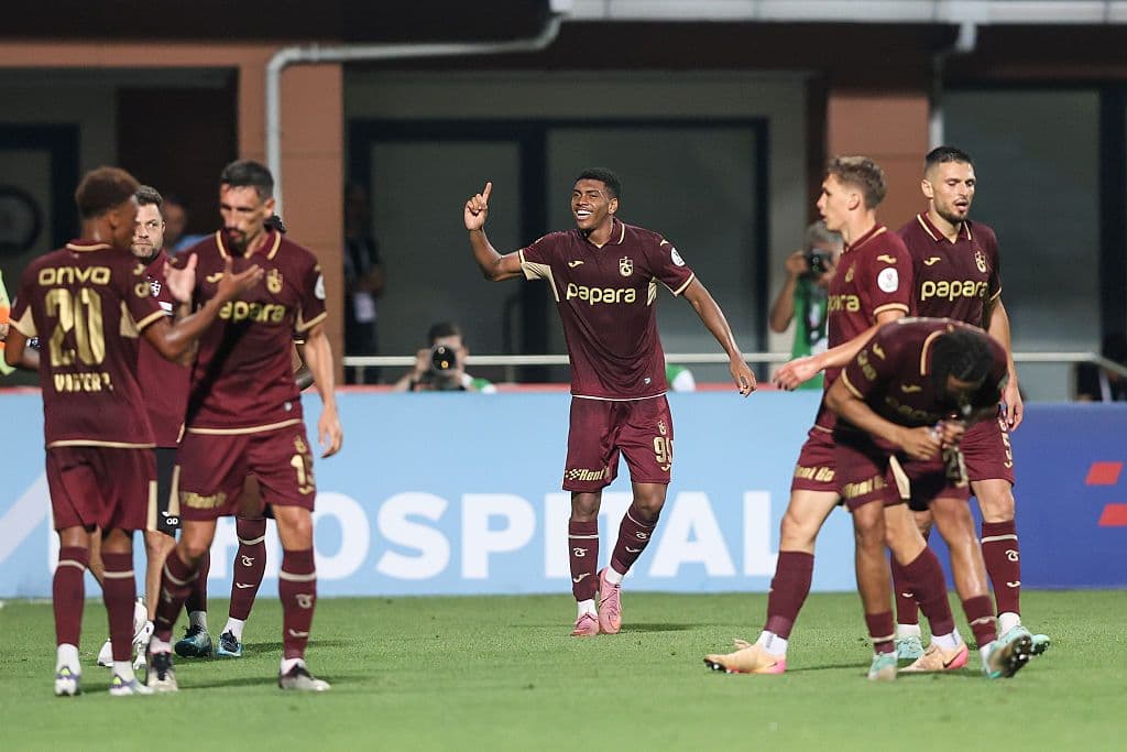 Kasimpasa SK v Trabzonspor - Trendyol Süper Lig